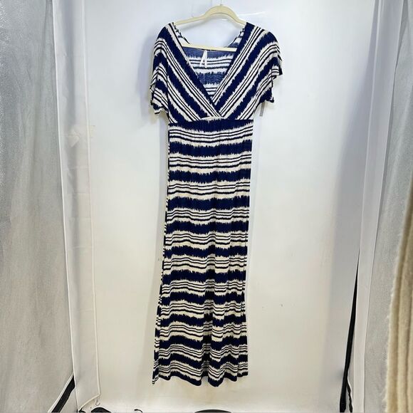 Soul, Harmony, Energy Size M Navy Blue and Cream Short Sleeve V-Neck Maxi Dress - Picture 1 of 10